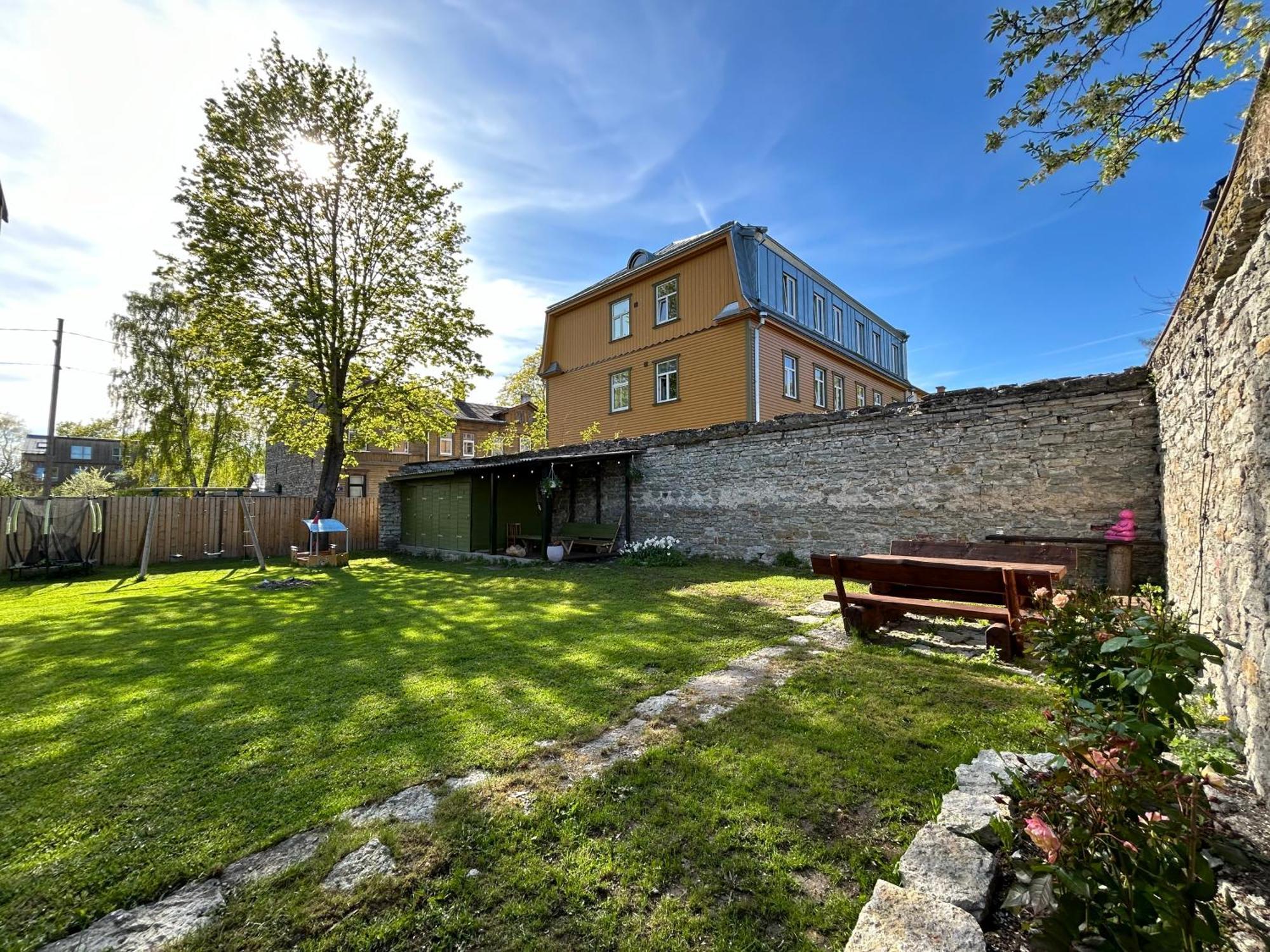 Huoneisto Garden Next To Telliskivi & Old Town